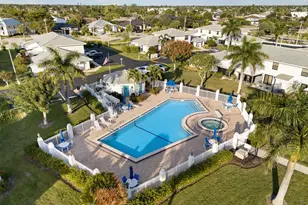 1332 Delbrook N, Marco Island, FL 34145 - Photo 28