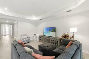 387 Grace Bay Ln, Naples, FL 34114 - Photo 6