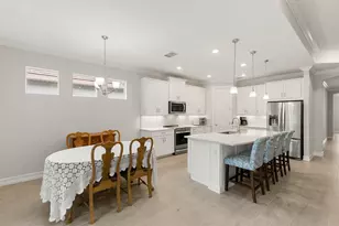 387 Grace Bay Ln, Naples, FL 34114 - Photo 8
