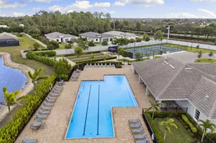 387 Grace Bay Ln, Naples, FL 34114 - Photo 38