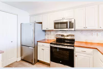 651 Seaview Court #B-206, Marco Island, FL 34145 - Photo 4