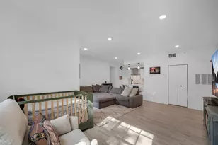 4620 St Croix Ln, Naples, FL 34109 - Photo 6