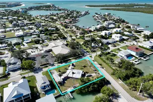 101 Pago Pago Dr E, Naples, FL 34113 - Photo 34