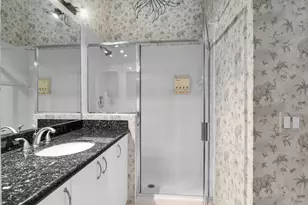 290 Newport Dr, Naples, FL 34114 - Photo 12