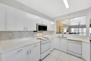 7842 Regal Heron Cir, Naples, FL 34104 - Photo 6