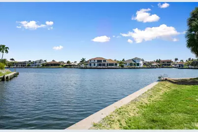 950 Plum Court #7, Marco Island, FL 34145 - Photo 4