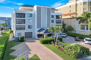 910 Panama Ct, Marco Island, FL 34145 - Photo 2