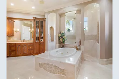 689 Rockport Court, Marco Island, FL 34145 - Photo 22