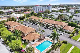 731 W Elkcam Cir, Marco Island, FL 34145 - Photo 2