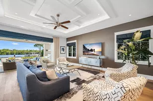 185 15th St S, Naples, FL 34102 - Photo 2