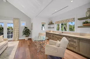 185 15th St S, Naples, FL 34102 - Photo 22