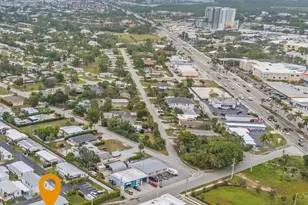 2499 Pine St, Naples, FL 34112 - Photo 24