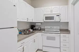 180 Seaview Ct, Marco Island, FL 34145 - Photo 38