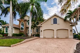 1045 Cottonwood, Marco Island, FL 34145 - Photo 2