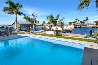 190 Tahiti Circle, Naples, FL 34113 - Photo 1