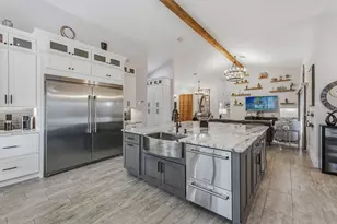 123 Newport Dr, Naples, FL 34114 - Photo 10