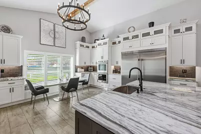 123 Newport Drive, Naples, FL 34114 - Photo 4