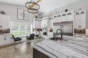 123 Newport Dr, Naples, FL 34114 - Photo 4