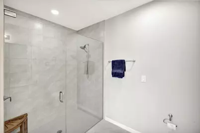 14863 Edgewater Circle, Naples, FL 34114 - Photo 12