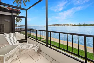 105 La Peninsula Blvd, Naples, FL 34113 - Photo 4