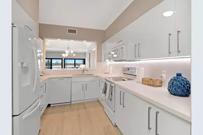 105 La Peninsula Boulevard #105, Naples, FL 34113 - Photo 12