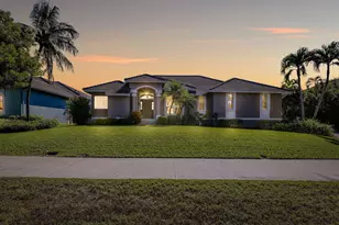 616 Hernando Dr, Marco Island, FL 34145 - Photo 2