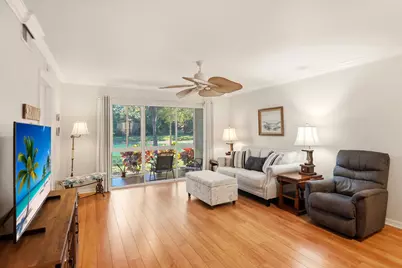 289 Robin Hood Circle #101, Naples, FL 34104 - Photo 4