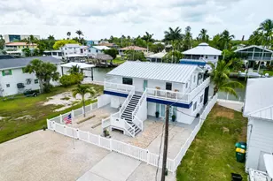 576 Coconut Ave, Goodland, FL 34140 - Photo 24