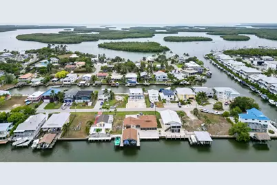 576 Coconut Avenue, Goodland, FL 34140 - Photo 36