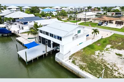 576 Coconut Avenue, Goodland, FL 34140 - Photo 30