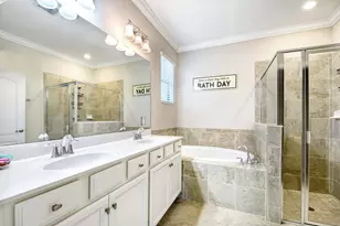 1608 Vizcaya Ln, Naples, FL 34113 - Photo 18