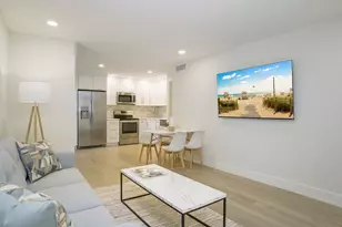 1215 Edington Pl, Marco Island, FL 34145 - Photo 4