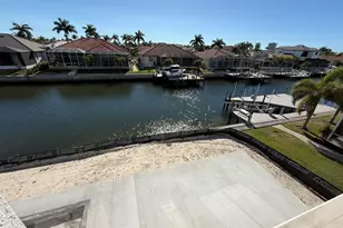 1075 Bonita Ct, Marco Island, FL 34145 - Photo 6