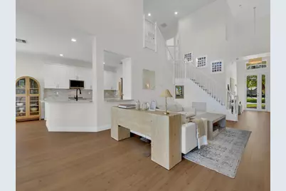 7851 Founders Circle, Naples, FL 34104 - Photo 14