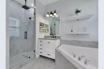 7851 Founders Circle, Naples, FL 34104 - Photo 20