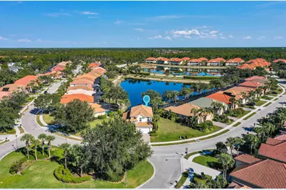 7851 Founders Circle, Naples, FL 34104 - Photo 2