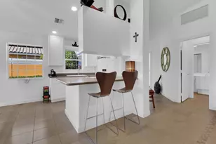 7892 Umberto Ct, Naples, FL 34114 - Photo 10