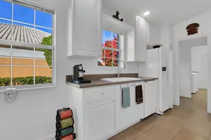 7892 Umberto Ct, Naples, FL 34114 - Photo 8