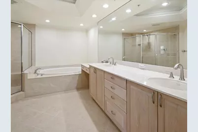 1060 Borghese #201, Naples, FL 34114 - Photo 14