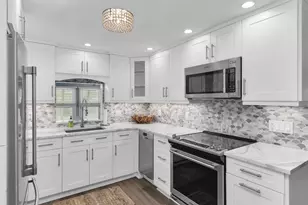 639 Palm Ave, Goodland, FL 34140 - Photo 8