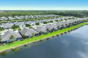 2303 Marquesa Cir, Naples, FL 34112 - Photo 32