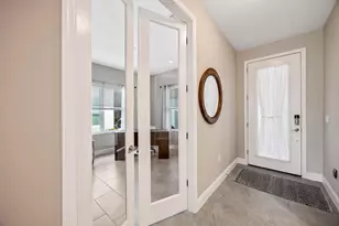 2303 Marquesa Cir, Naples, FL 34112 - Photo 24