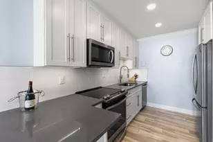 240 Seaview Ct, Marco Island, FL 34145 - Photo 8