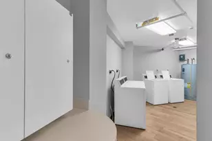 260 Seaview Ct, Marco Island, FL 34145 - Photo 28