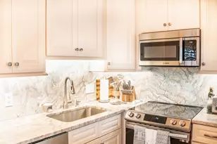 1215 Edington Pl, Marco Island, FL 34145 - Photo 6