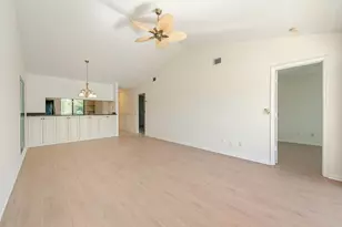 5776 Deauville Cir, Naples, FL 34112 - Photo 4