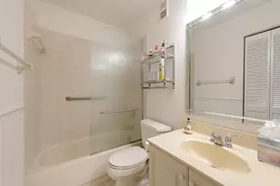 5776 Deauville Cir, Naples, FL 34112 - Photo 10