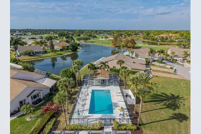 110 Tanglewood Court, Naples, FL 34113 - Photo 2