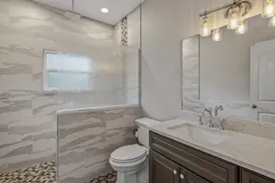 2053 17th St SW, Naples, FL 34117 - Photo 32