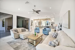 910 Ivory Ct, Marco Island, FL 34145 - Photo 4